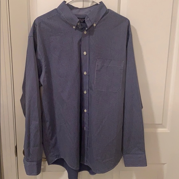 Roundtree & Yorke Button Down Shirt - Picture 1 of 2
